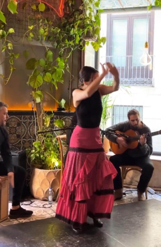 Ideas originales para hacer en Madrid: disfruta un brunch flamenco