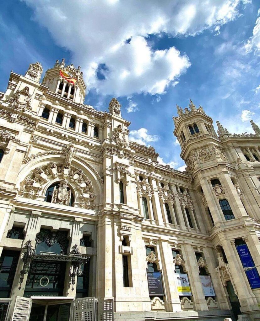 Ideas originales para hacer en Madrid: visita el Palacio Cibeles