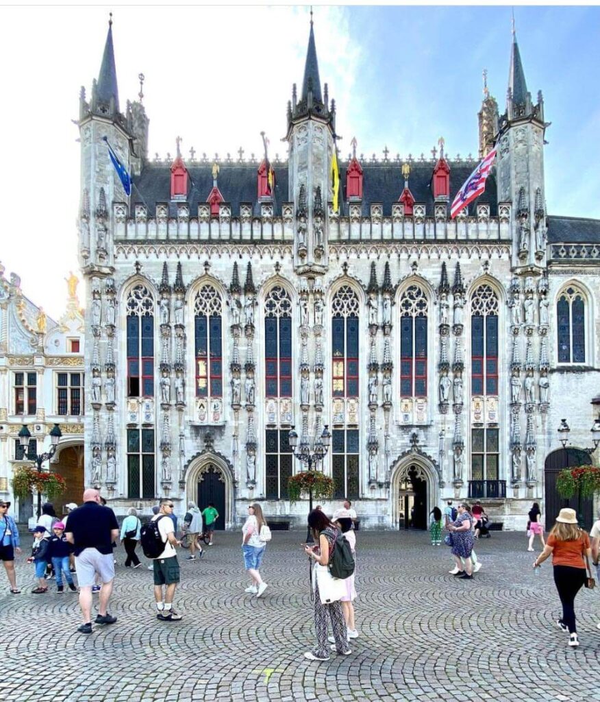 Un día en Brujas: plaza de Burg y el Ayuntamiento