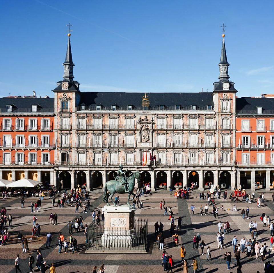 10 planes para hacer en Madrid: explorar la Plaza Mayor