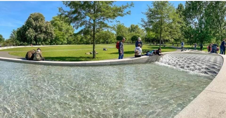 Diana Memorial Fountain, Hyde Park, Londres