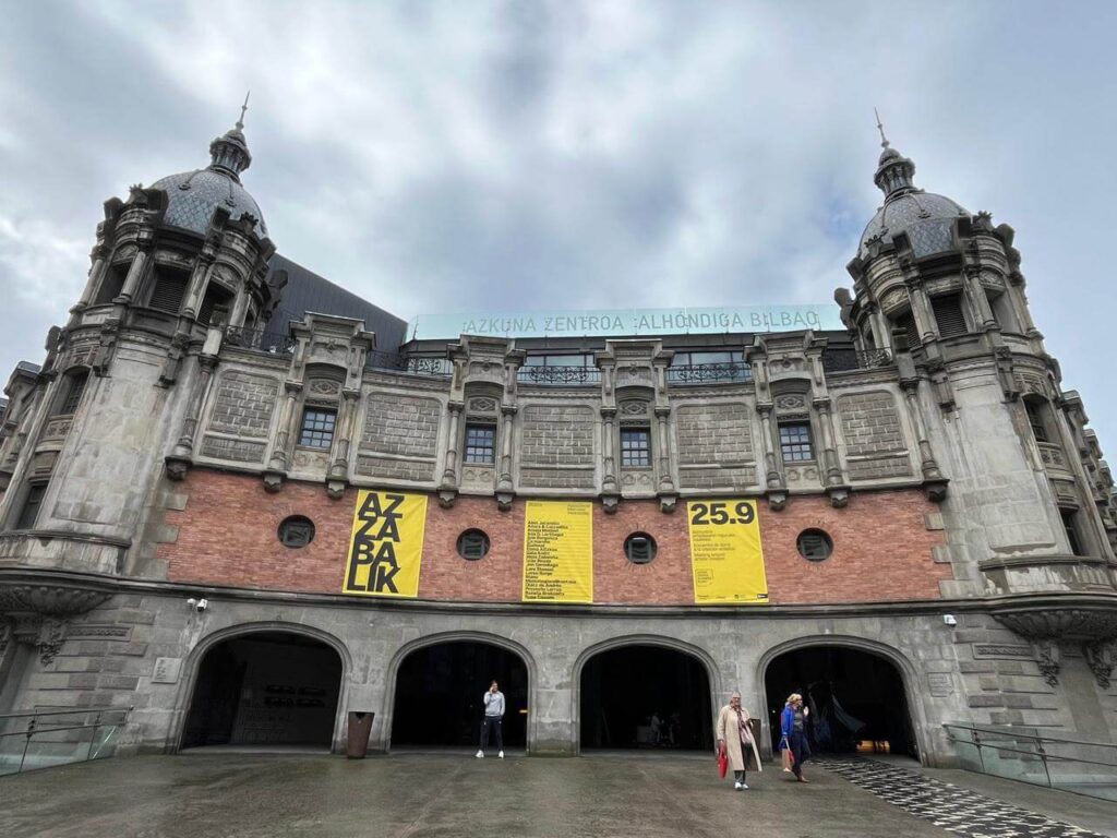 Centro Cultural La Alhóndiga